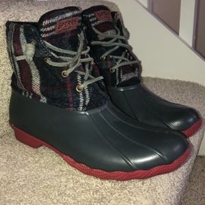 NWOT Limited Edition Sperry Duck Boots Size 10